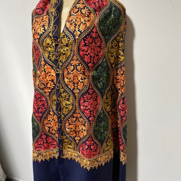 Embroidered colorful Pashmina Shawl, boho hippie Wedding Scarf, Bridesmaid Shawl - Picture 4 of 8